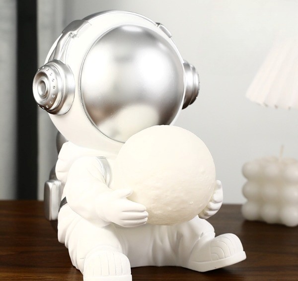 Διακοσμητικό Φως Σπιτιού - Αστροναύτης Άγαλμα / Μινιατούρα με Αποθηκευτικό Χώρο Μικρών Αντικειμένων