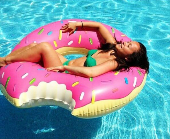 Μεγάλο Φουσκωτό Σωσίβιο Ντόνατ 120εκ - Donut Swimming Ring