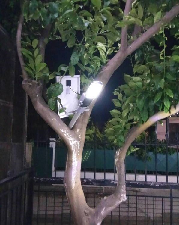 Ηλιακό Αδιάβροχο Φωτιστικό με 30 LED SMD Εξωτερικού Χώρου με Αισθητήρα Φωτός