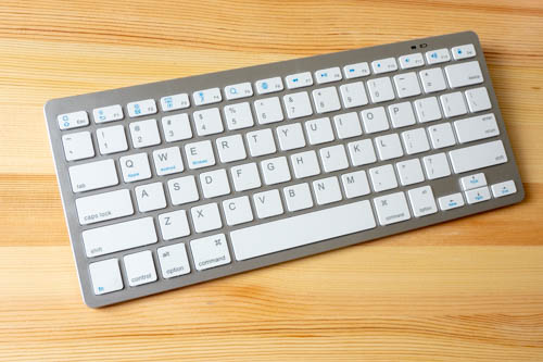 Κομψό Ασύρματο Bluetooth Πληκτρολόγιο για Smartphone, Tablet, PC Και Smart TV - Aluminium Keyboard