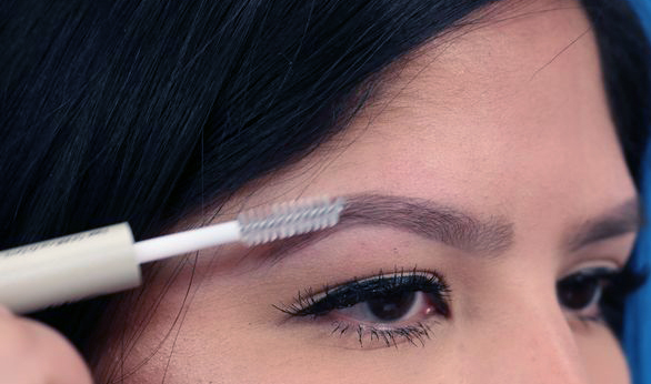 WYNIE Fix & Flex Treatment Mascara - Διαφανή Μάσκαρα για Βλεφαρίδες, Φρύδια & Μαλλιά - Brow & Lash Gel