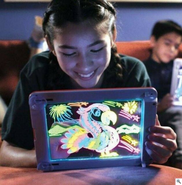 Φορητό Τάμπλετ Ζωγραφικής - Magic Sketchpad με Φωσφορίζοντα Χρώματα, 30 Στένσιλ & 3 Διπλούς Μαρκαδόρους - Κόκκινο