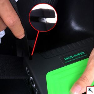 Μίνι Πολυεργαλείο Εκκινητής Μπαταρίας Οχημάτων Ύπερ-Υψηλής Ισχύος - Power Bank 68800mAh με Φακό LED & Κόφτη Ζώνης & Ακίδα Θραύσης Κρυστάλλων TM15