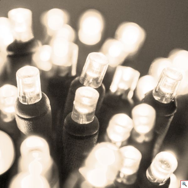 100 Led με Θερμό Λευκό Φωτισμό Χριστουγεννιάτικα Φωτάκια Σε Επεκτεινόμενο Πράσινο 6μ Καλώδιο 5W