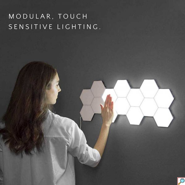 Σετ 6 Quantum Hexagonal LED Lamp - Επιτοίχιο Minimal Διακοσμητικό Εξαγωνικό Φωτιστικό Αφής Ψυχρού Φωτισμού 6500Κ - Συνδέονται μεταξύ τους με Μαγνήτη για να φτιάξετε ό,τι σχέδιο θέλετε
