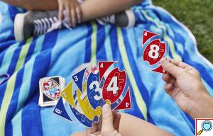 Αδιάβροχο Επιτραπέζιο UNO Κάρτες - UNO H2O Cards - Card Game