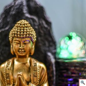 Διακοσμητικό Συντριβάνι Χαλάρωσης με LED Φωτισμό & Τρεχούμενο Νερό Βούδας 20x15x25cm - Bouddha Haka Fountain 