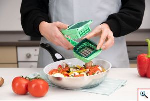 Σετ Πολυκόφτης Φρούτων & Λαχανικών με 8 Επιφάνειες Κοπής & Τάπερ Αποθήκευσης - Professional Dicer 8 in 1