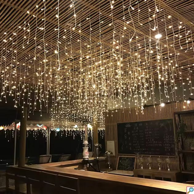 Χριστουγεννιάτικα Λαμπάκια Βροχή 300LED Θερμού Λευκού Φωτισμού - 4,4m