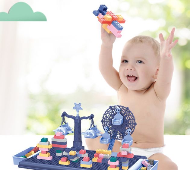 Εκπαιδευτικό Επιτραπέζιο Παιχνίδι Κατασκευής Λούνα Παρκ με Τουβλάκια 69τεμ & Τραπεζάκι