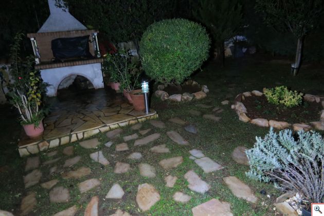 Επαναφορτιζόμενος Διπλός Φακός & Φωτιστικό LED - Απευθείας Σύνδεση Φόρτιση σε Πρίζα