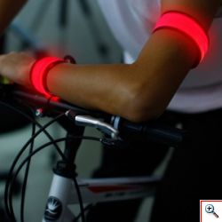 Βραχιόλι Νυκτός Ασφαλείας με Led για ποδηλάτες, αθλητές, clubbers