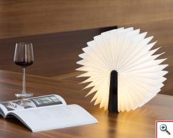 Φωτιστικό Led που ανοίγει σαν βιβλίο.