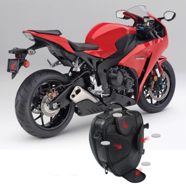 Carbon Επεκτεινόμενη Υπερανθεκτική Αδιάβροχη 4 σε 1 Μαγνητική Τσάντα Κράνους, Χειρός, Ώμου & Σέλας 15L Αντανακλαστική Motocentric® σε Διάφορα Χρώματα