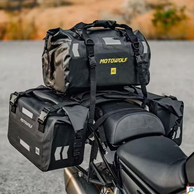 Motowolf Σετ Αδιάβροχων Πλευρικών Σακιδίων για Μηχανή με Ιμάντες & Ανακλαστικά Μαύρο 