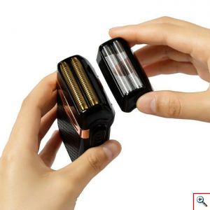 VGR® Αδιάβροχη Επαναφορτιζόμενη Ξυριστική Μηχανή Ασύρματη με Πουγκί Μεταφοράς